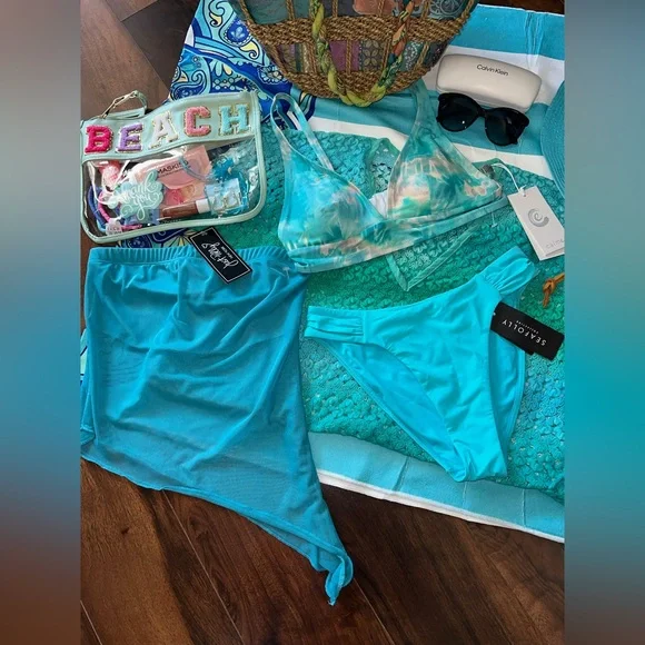 NWT Teal Beachwear Bundle Set with Accessories - Picture 5 of 16